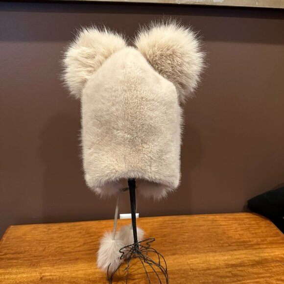 Women's Fluffy Faux Fur Tan Hat with Ears and Pom Pom Ties Very Soft - Picture 6 of 8